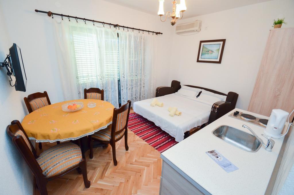 Apartments Ceklin Kotor Buitenkant foto