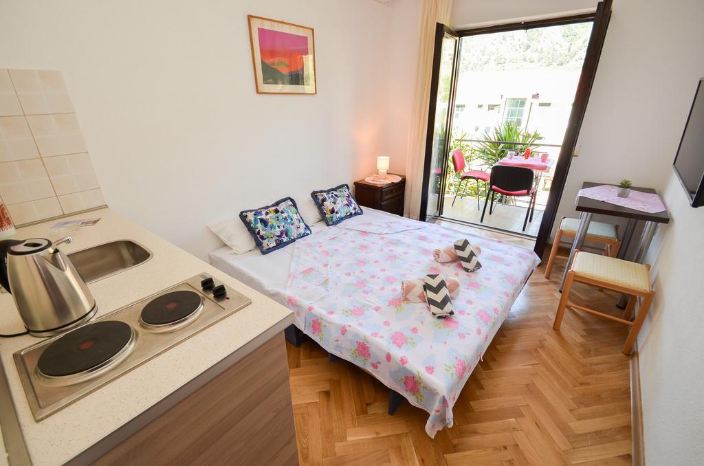 Apartments Ceklin Kotor Buitenkant foto